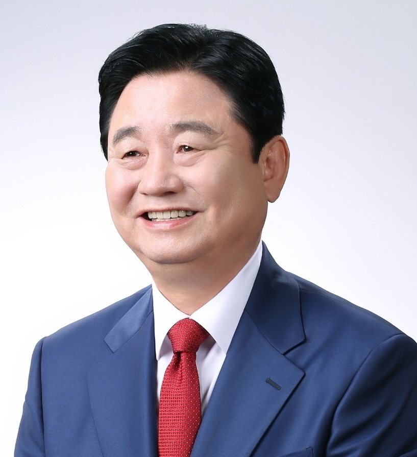 최문순 화천군수, 12년 군정 마무리… "군민과의 약속 지키기 위해 바삐 생활"