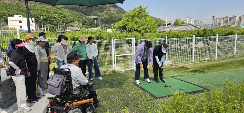 경산시장애인체육회 사무국장, 장애인파크골프지도자 자격증 취득 후 직접 안전교육 및 지도