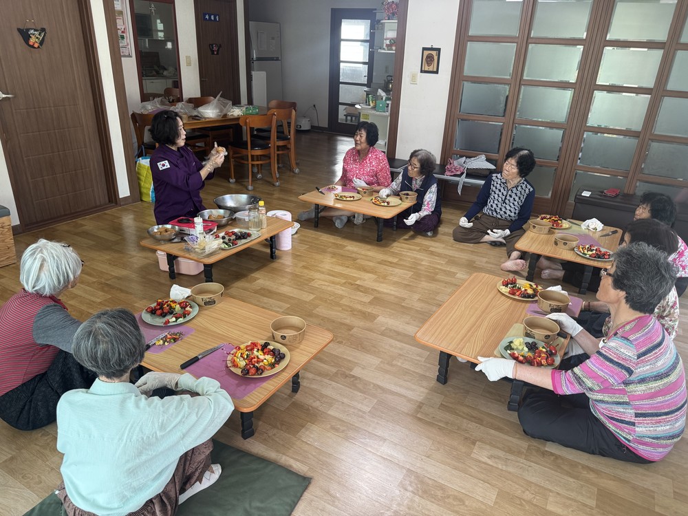 의성군, ‘오감만족 인지 자극 요리교실’ 운영