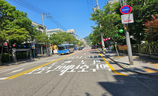 인천 서구, 노인보행안전 강화...노인보호구역 4개 구간 노면표시 개선 완료