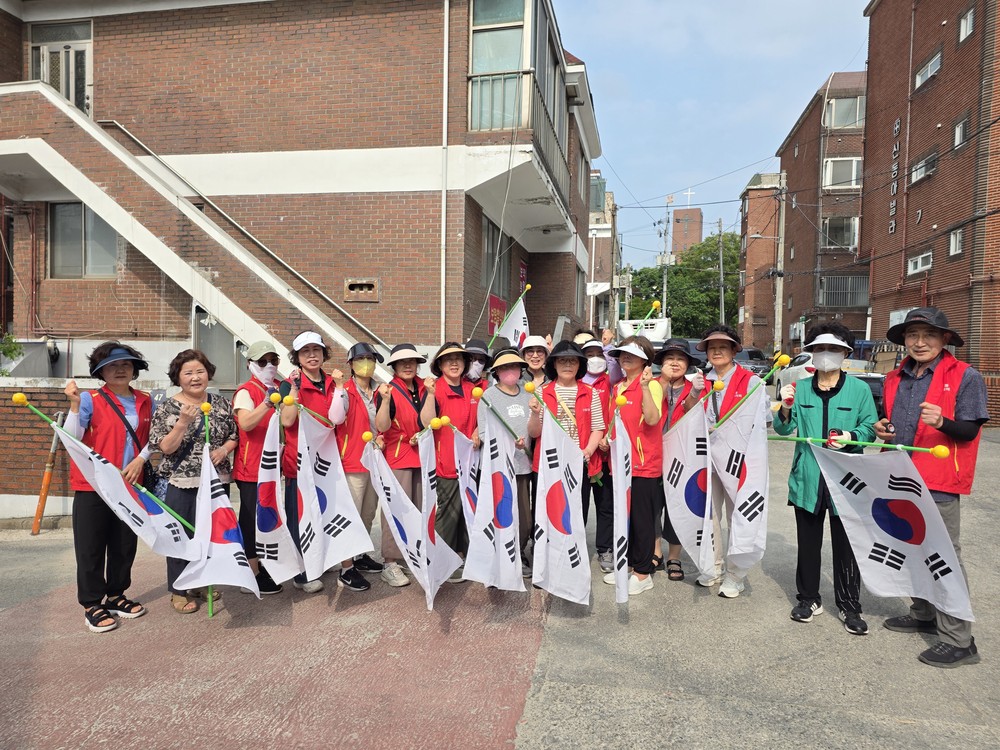 구월2동 통장자율회, 제71회 현충일 기념 태극기 달기 운동 펼쳐